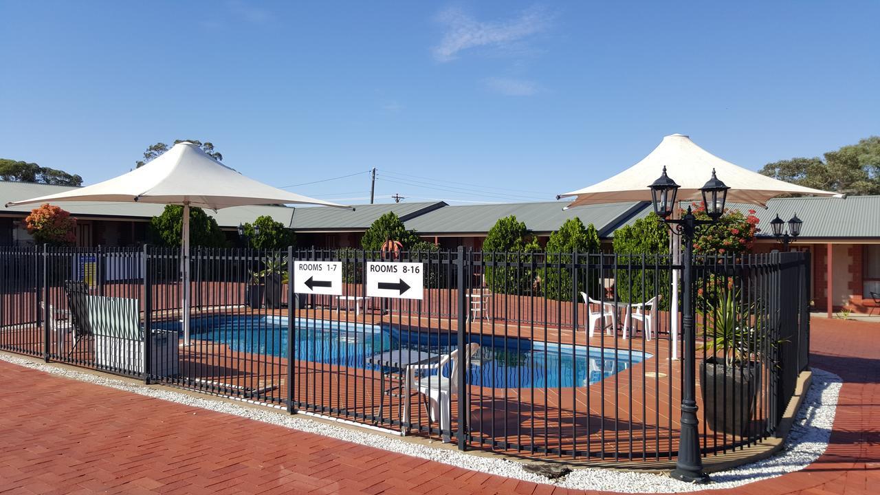 Gateway Motor Inn - Self Check-In Broken Hill Εξωτερικό φωτογραφία