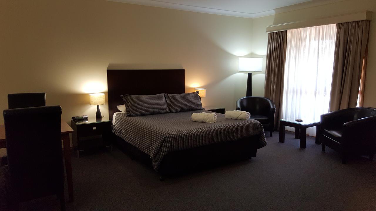 Gateway Motor Inn - Self Check-In Broken Hill Εξωτερικό φωτογραφία