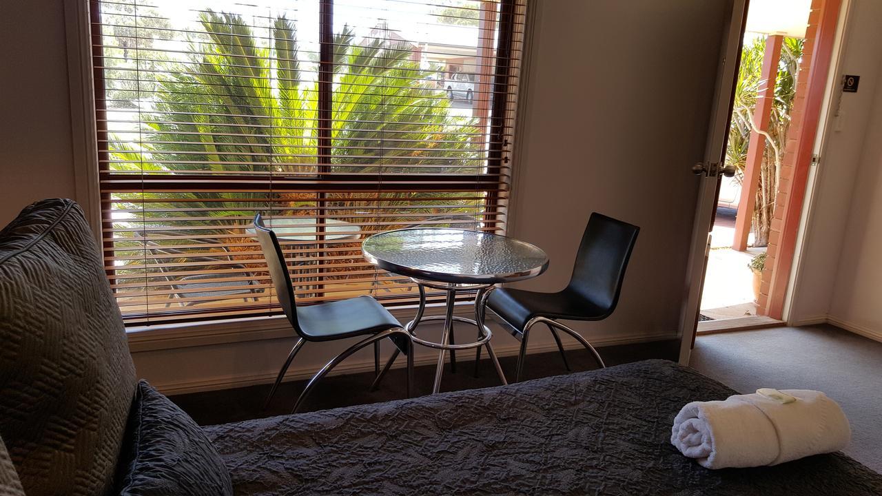 Gateway Motor Inn - Self Check-In Broken Hill Εξωτερικό φωτογραφία